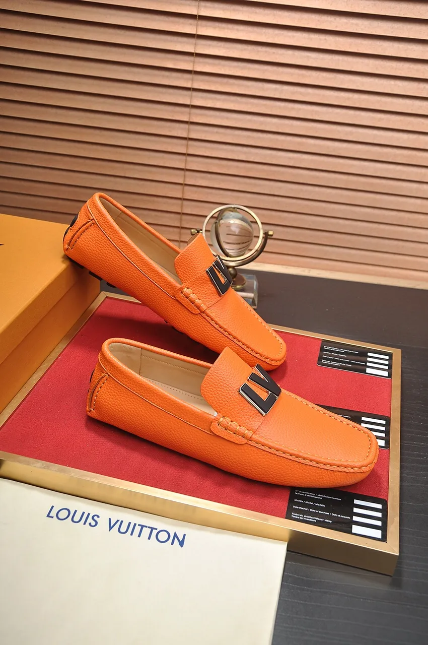 Men's men's shoes 💰420💶 [LV Doudou shoes] (water-dyed cowhide lining) new model is on the market, available on the official website. The new Doudou shoes are processed into single-color materials, and the uppers are made of imported horsehide leather. The body of the shoe is fully hemmed with mark thread, and is lined with imported original cowhide leather. The elegant shoe shape is super suitable for all-matching, and the size is 38-44.